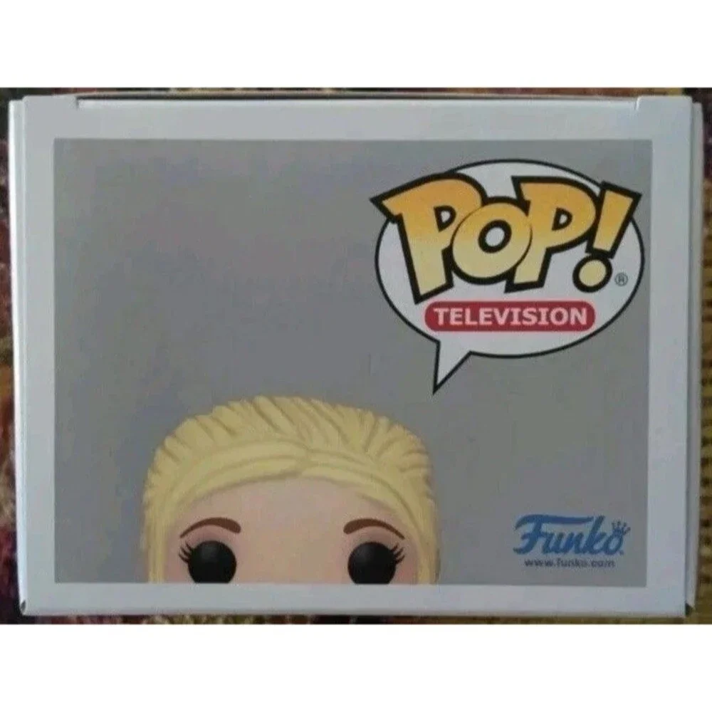 Funko Pop Television #1651 Tanya McQuoid The White Lotus Amazon Exclusive - Picture 5 of 6